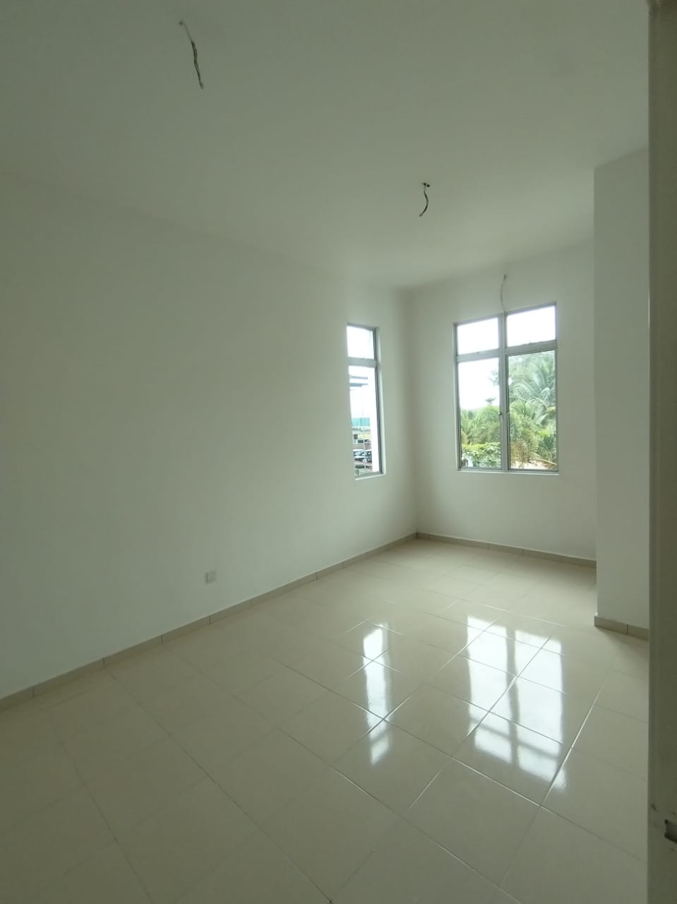 CORNER LOT BUNGALOW 2 STOREY, HUGE LAND AT SEREMBA - photo 11