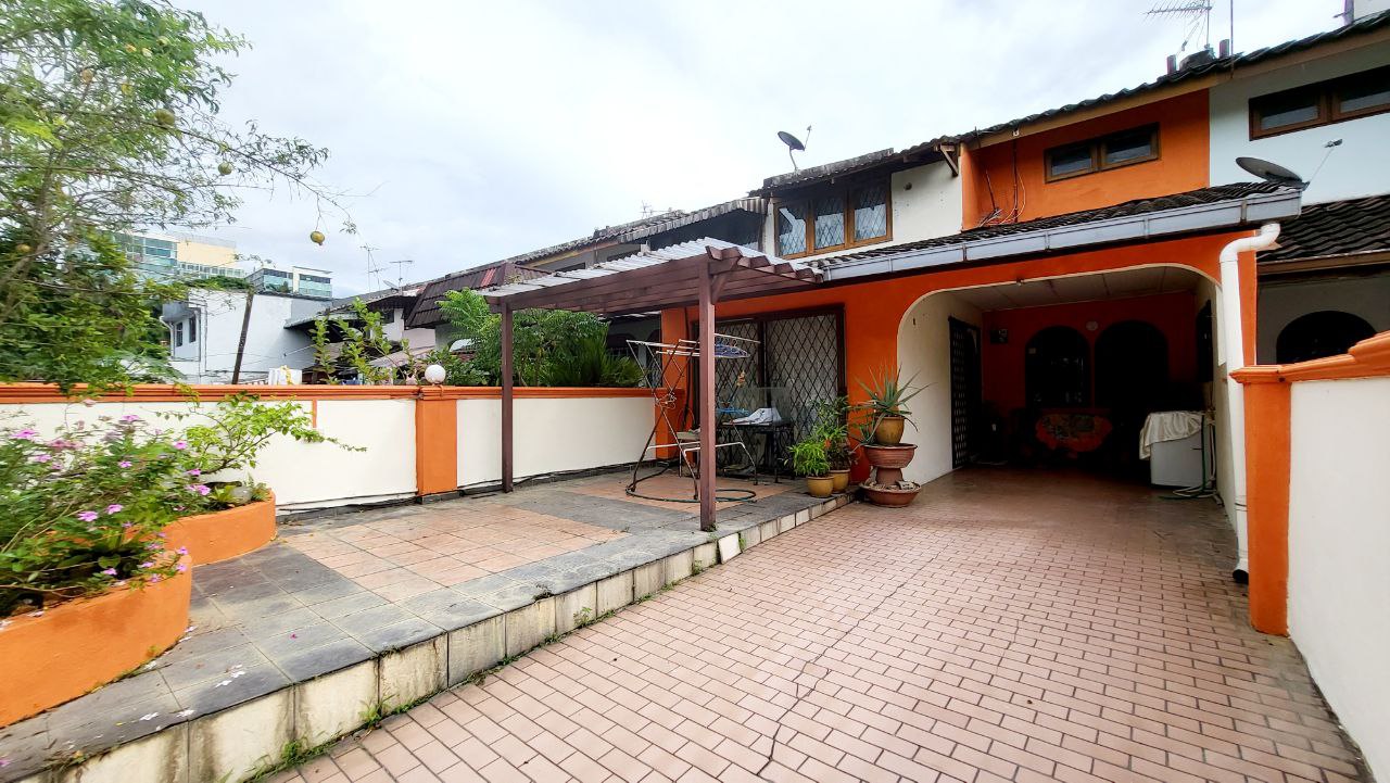 Double Storey House SS17 Subang Jaya