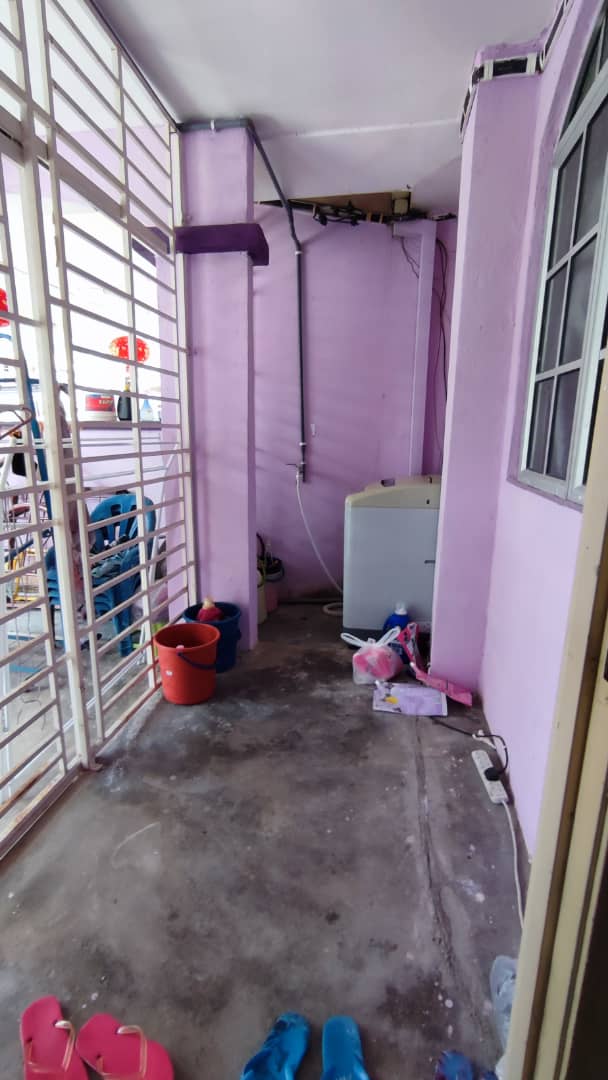 FREEHOLD 5 Rooms Double Storey Terrace Seremban 3 - photo 8