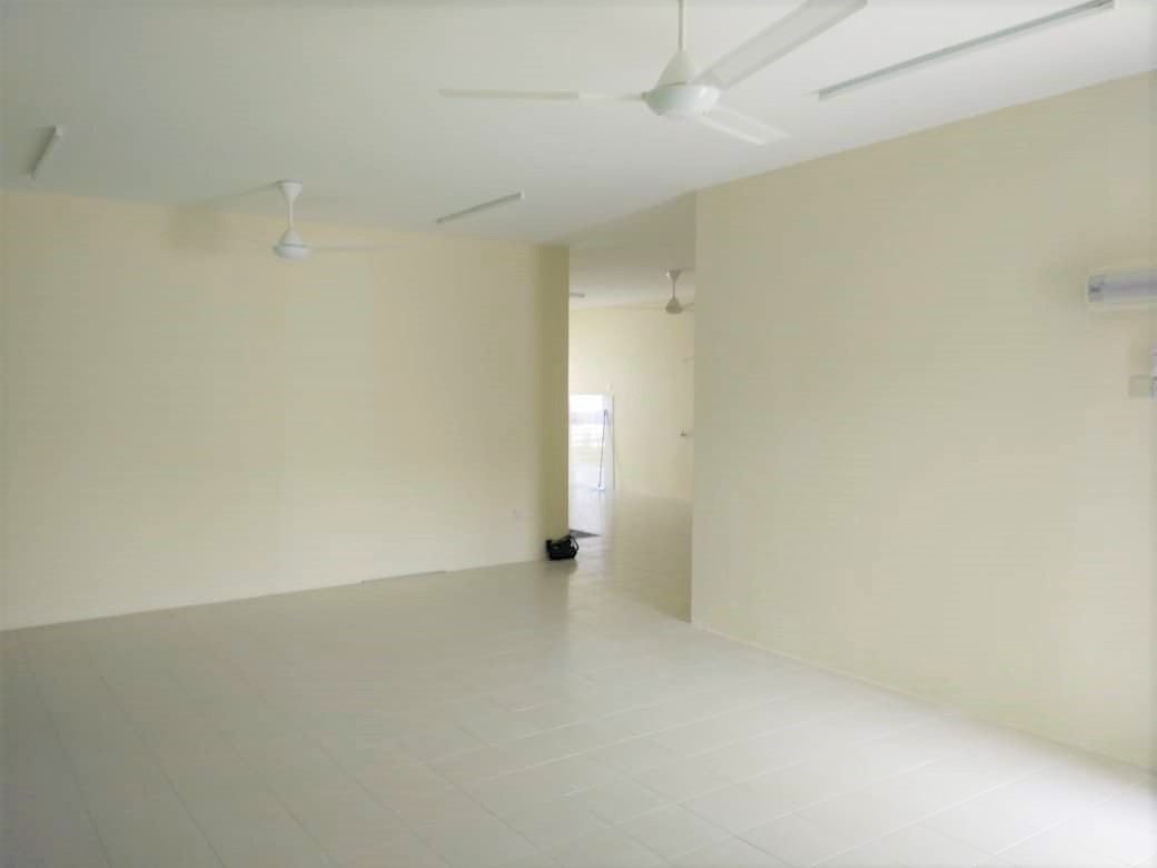 SEMI-D BANDAR SETELIT MUADZAM SHAH - photo 3
