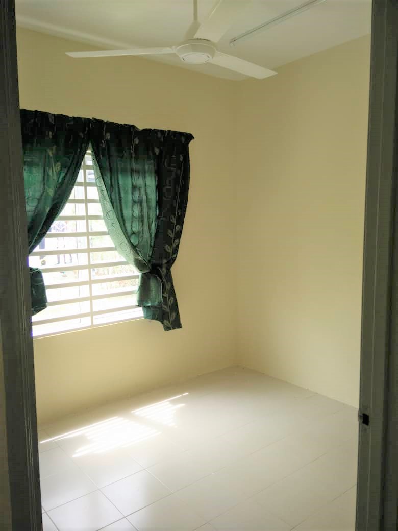 SEMI-D BANDAR SETELIT MUADZAM SHAH - photo 5