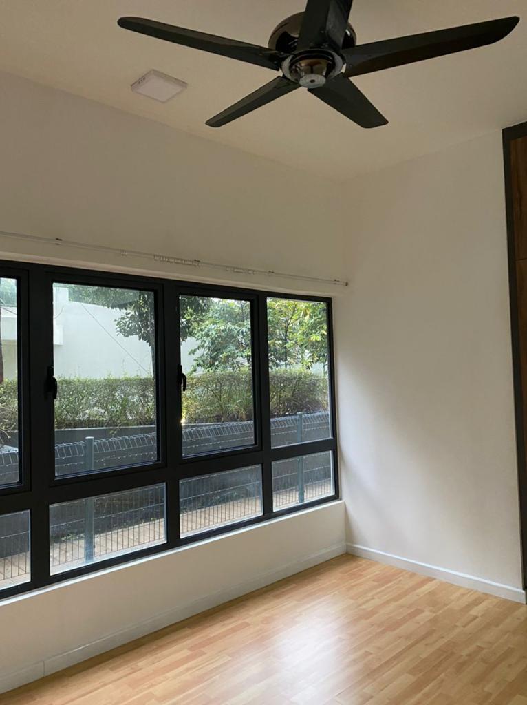 Lower Level Suria Condo Bukit Jelutong For Sale - photo 4