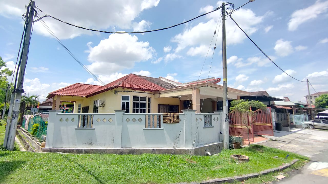 Single Storey Corner Reno Cantik Semenyih Indah - photo 3