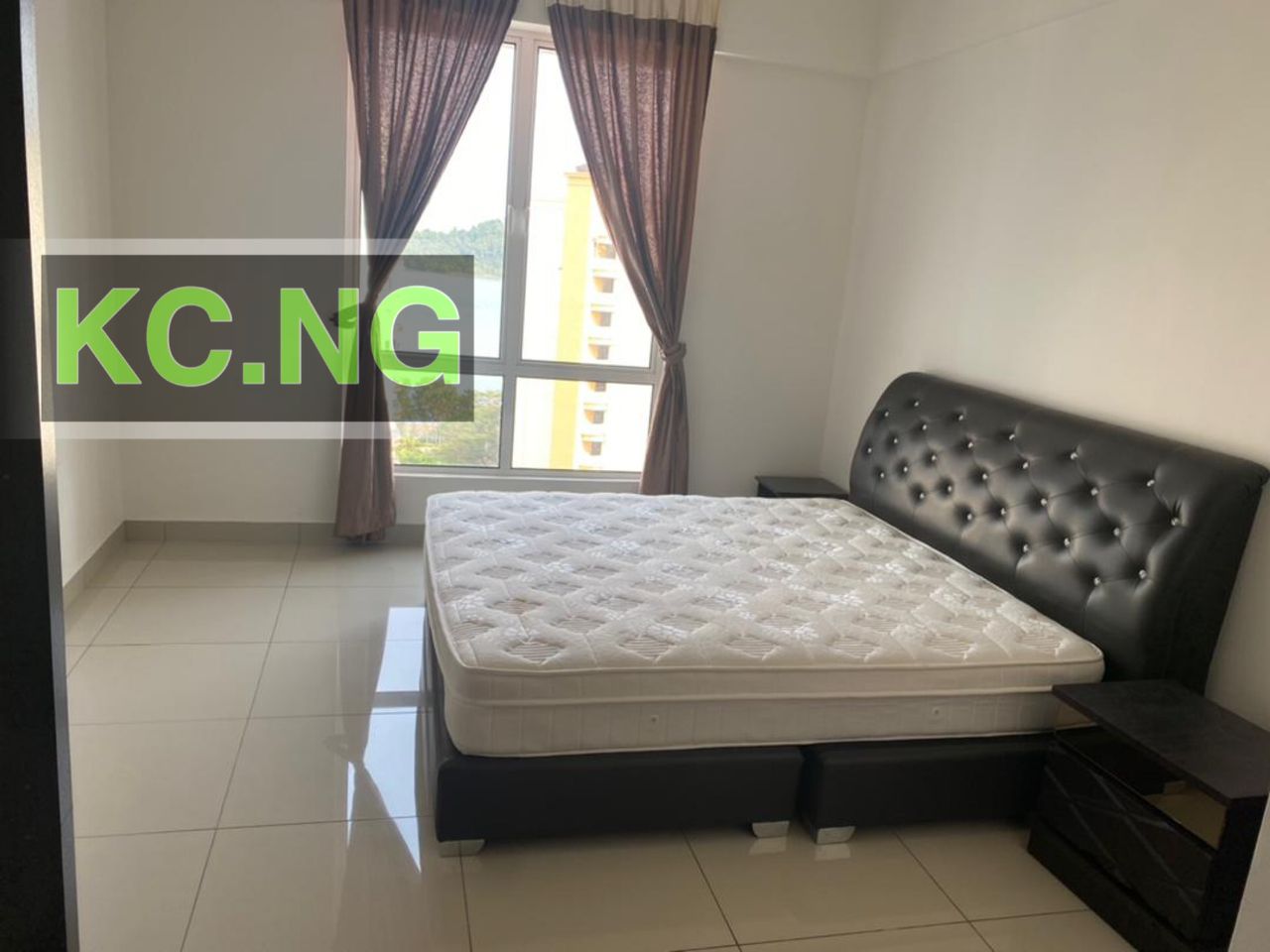 SUMMERTON CONDO D