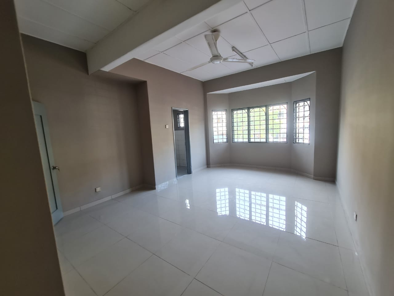 Klang Taman Sentosa 2sty Renovated for Sales - photo 4