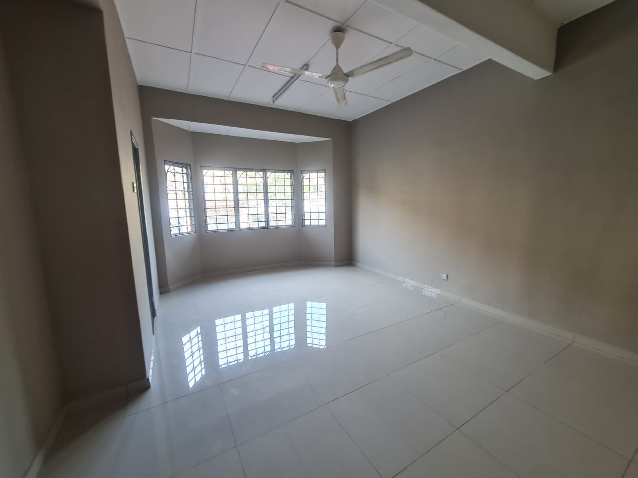 Klang Taman Sentosa 2sty Renovated for Sales - photo 6