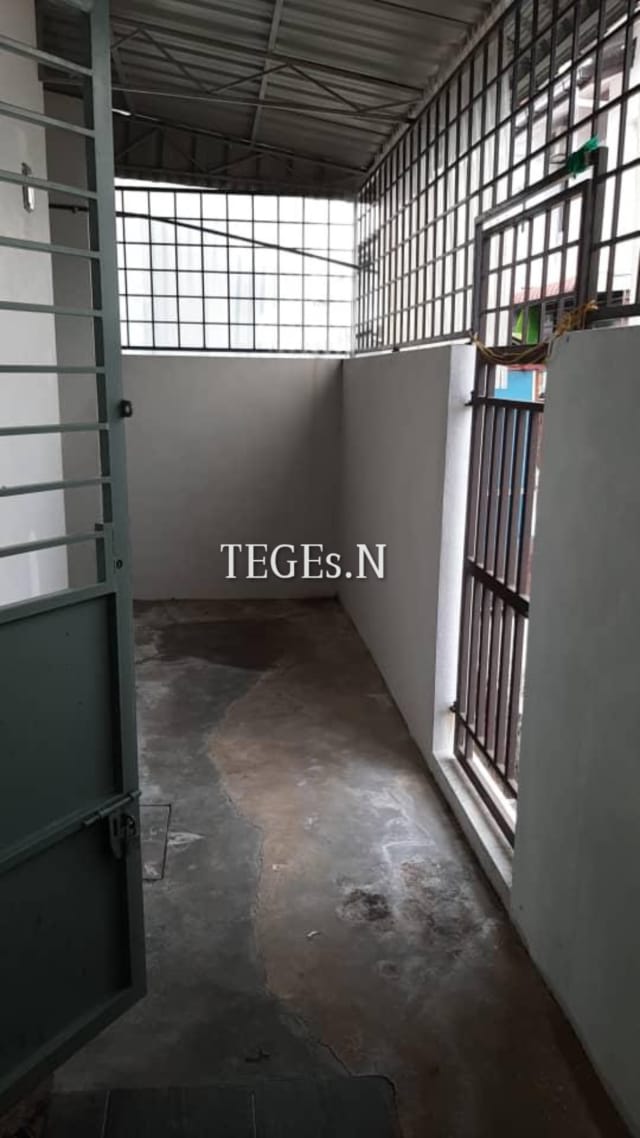 Bandar Bukit Raja Double Storey Bare unit for sale - photo 4