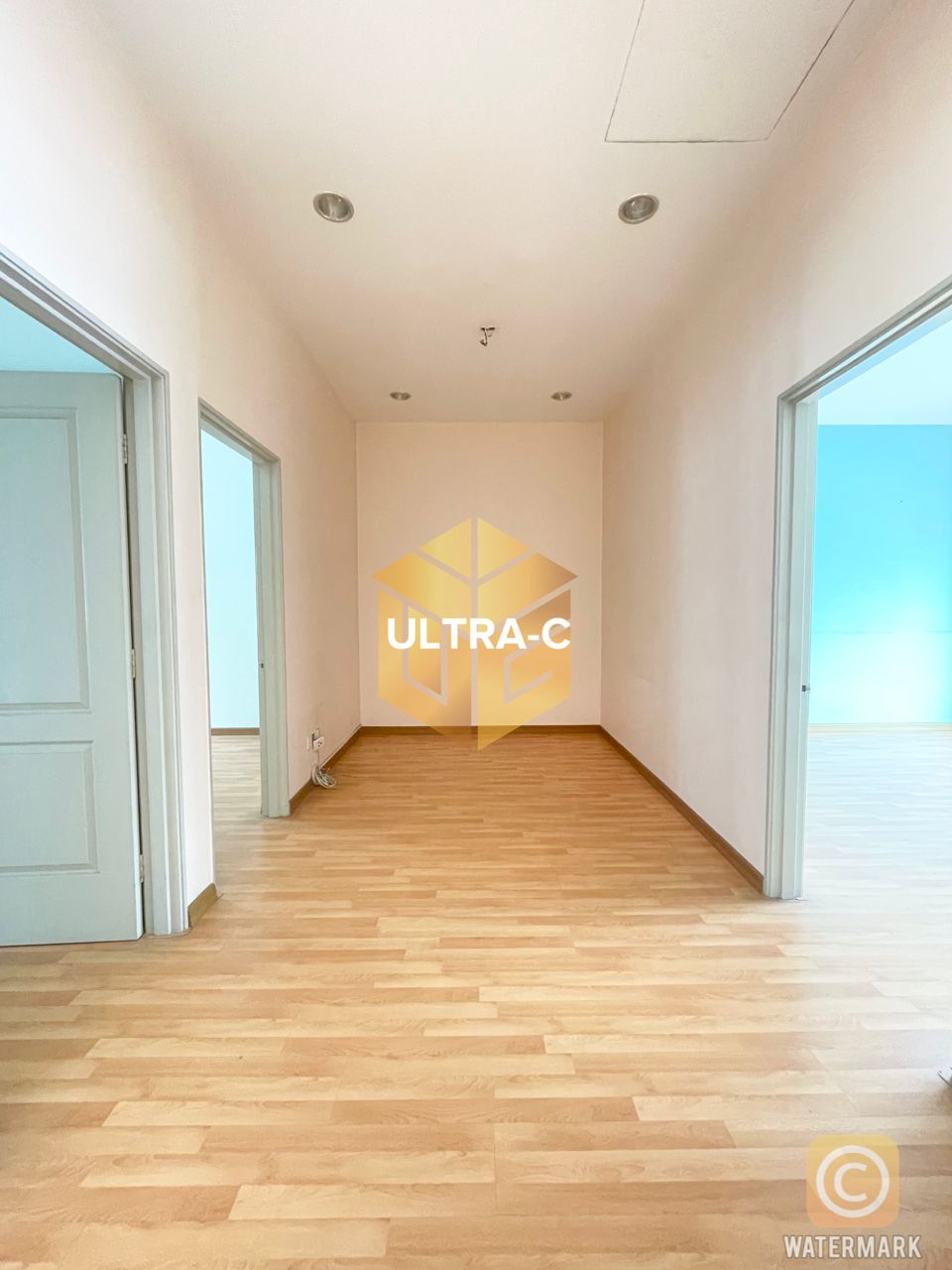 Sumazau Double Storey Renovated Semi Furnished Cal - photo 4