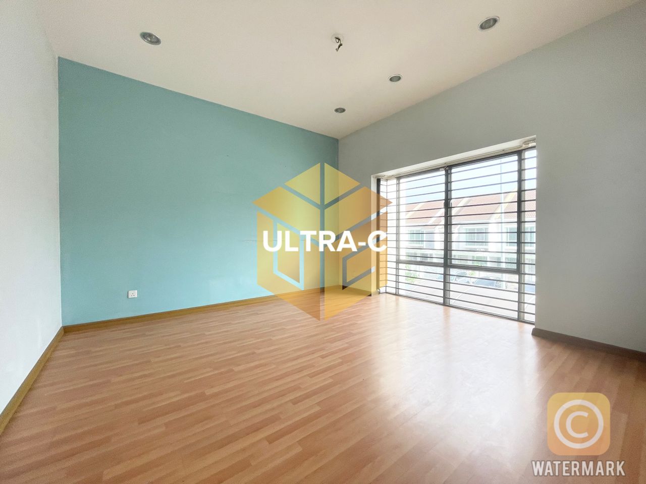 Sumazau Double Storey Renovated Semi Furnished Cal - photo 5