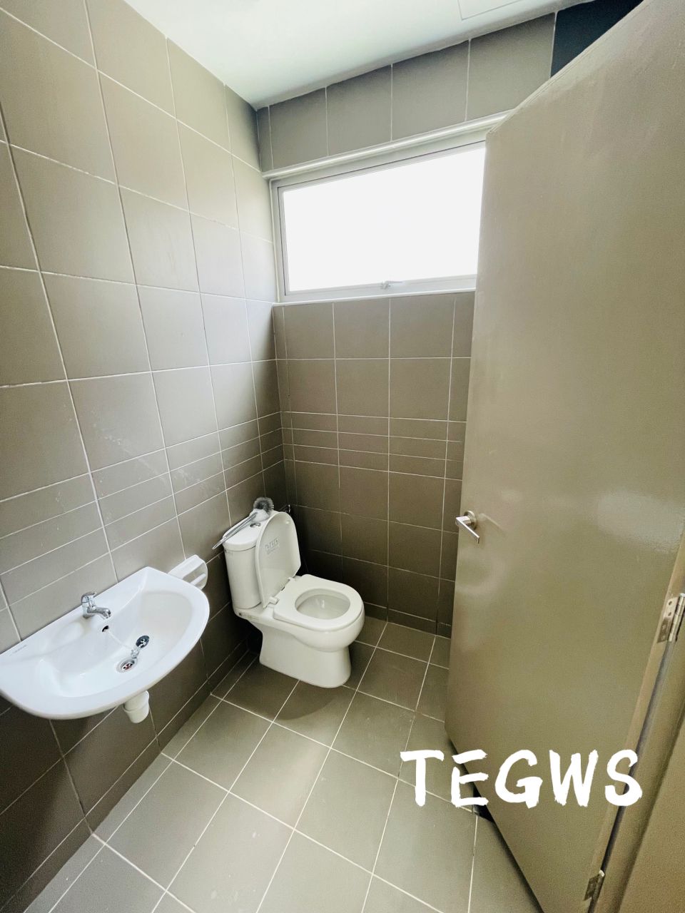 Jalan Temenggung Nr NSK Brand New for Sales - photo 7