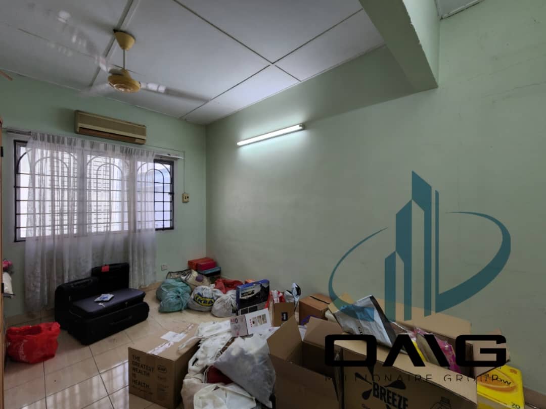 Jalan Meru Double Storey Endlot House kimmon - photo 2