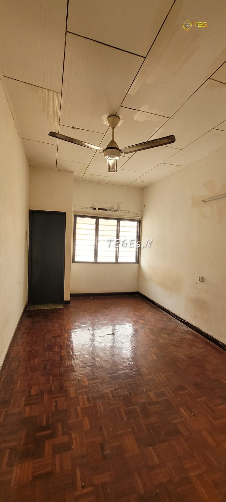 Taman Berkeley Bare Unit for Sales below market - photo 4
