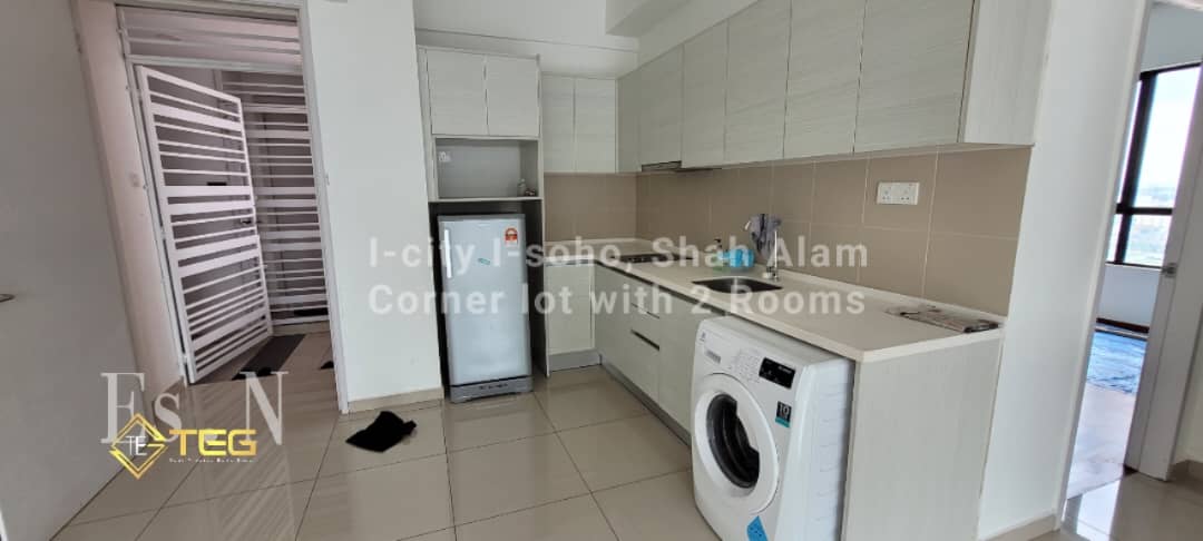 I-Soho I-City Studio Apartment Corner with Rooms - photo 2