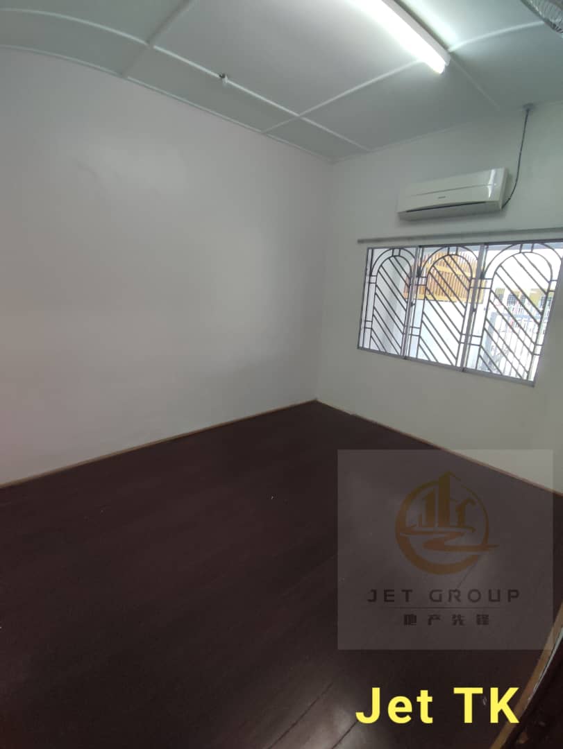 Tmn Berkeley Klang One Storey with Aircond 4 rent - photo 2