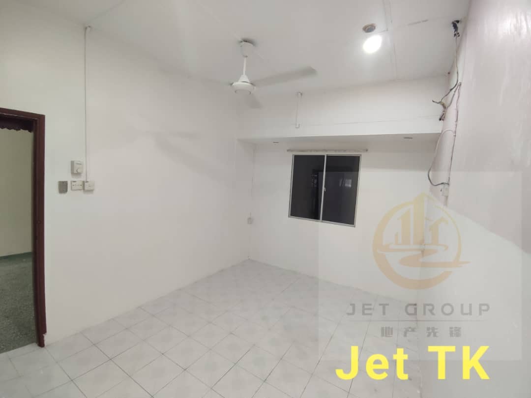 Tmn Berkeley Klang One Storey with Aircond 4 rent - photo 3