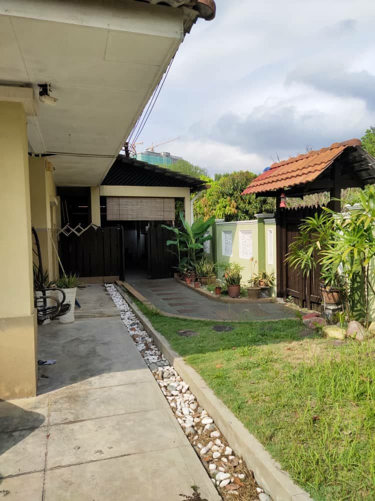 Semi D Corner Taman Anggerik Kajang - photo 4