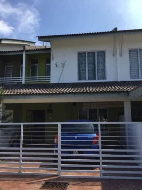 Double Storey Taman Ixora Bandar Baru Salak Tinggi - photo 2
