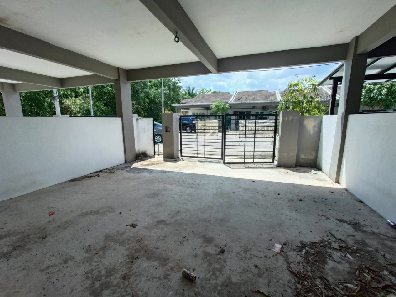 TERES 2 TINGKAT,  TAMAN MAHKOTA AMAN 2, BATU 12, KUANTAN - photo 2
