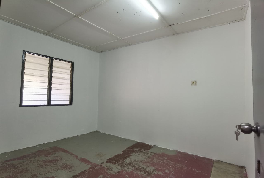 TERES SETINGKAT KOS RENDAH BANDAR KUANTAN PUTRI - photo 8