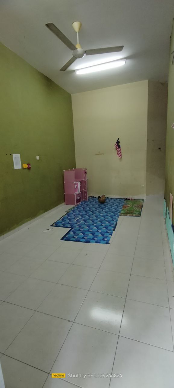 TERES SETINGKAT TAMAN TAS (PERKAMPUNGAN PANDAN JAYA), KUANTAN - photo 3