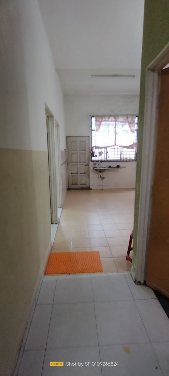 TERES SETINGKAT TAMAN TAS (PERKAMPUNGAN PANDAN JAYA), KUANTAN - photo 8