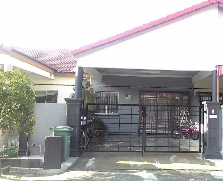 TERES SETINGKAT TAMAN INDERA SEMPURNA, KUANTAN - photo 1