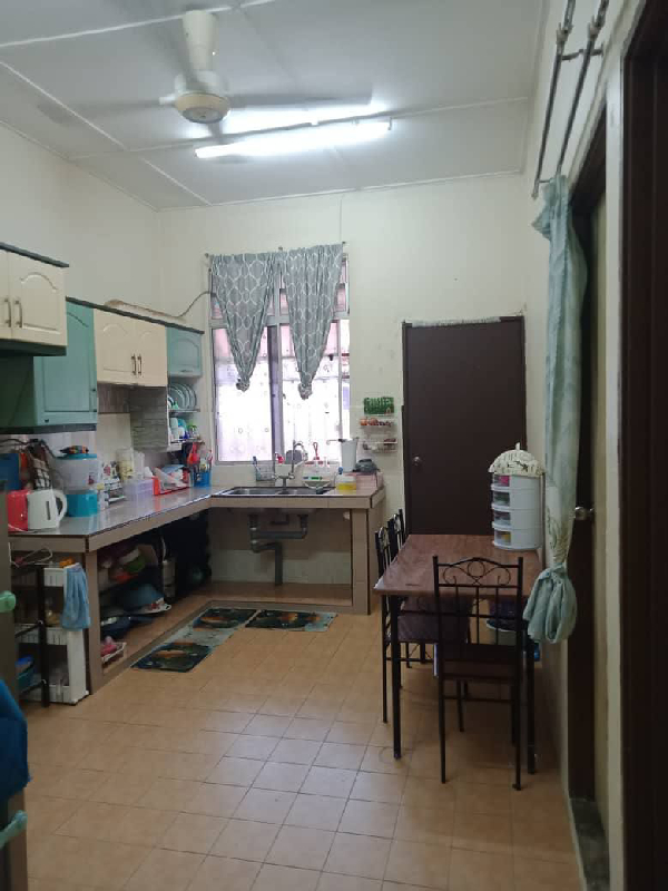 TERES 1 TINGKAT TAMAN SERI MAHKOTA PERMAI BATU 11, KUANTAN - photo 7