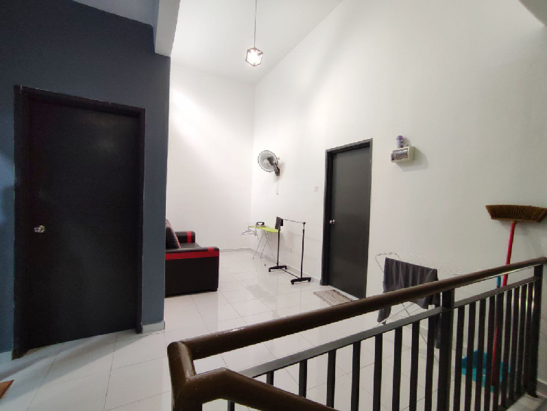 DOUBLE STOREY TERRACE LAKESIDE KOTASAS, KUANTAN - photo 4