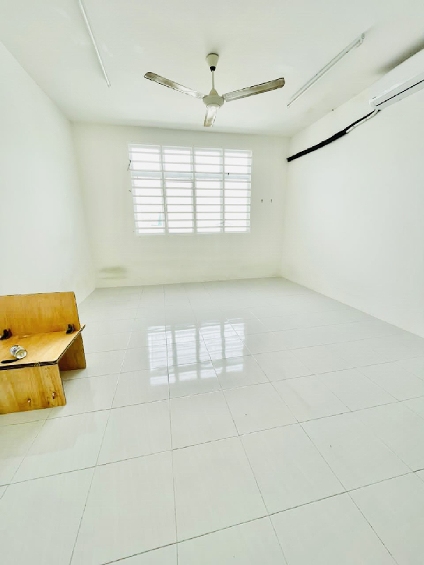 TERES 2 TINGKAT BANDAR KUANTAN PUTRI, KUANTAN - photo 11