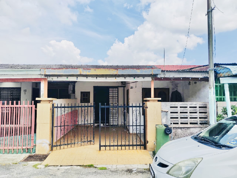 TERES SETINGKAT TAMAN TAS, KUANTAN