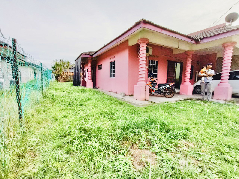 SEMI-D SETINGKAT BERJAYA PERMAI, SG.SOI, KUANTAN - photo 2