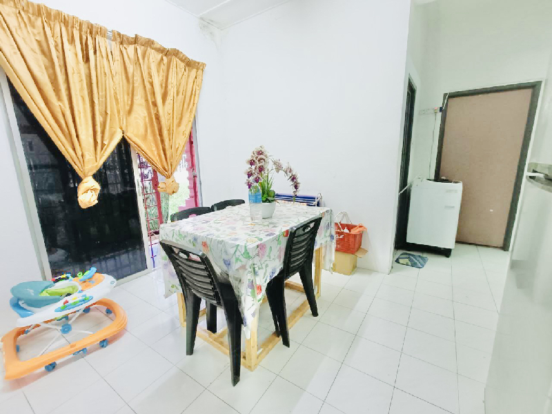 SEMI-D SETINGKAT BERJAYA PERMAI, SG.SOI, KUANTAN - photo 4