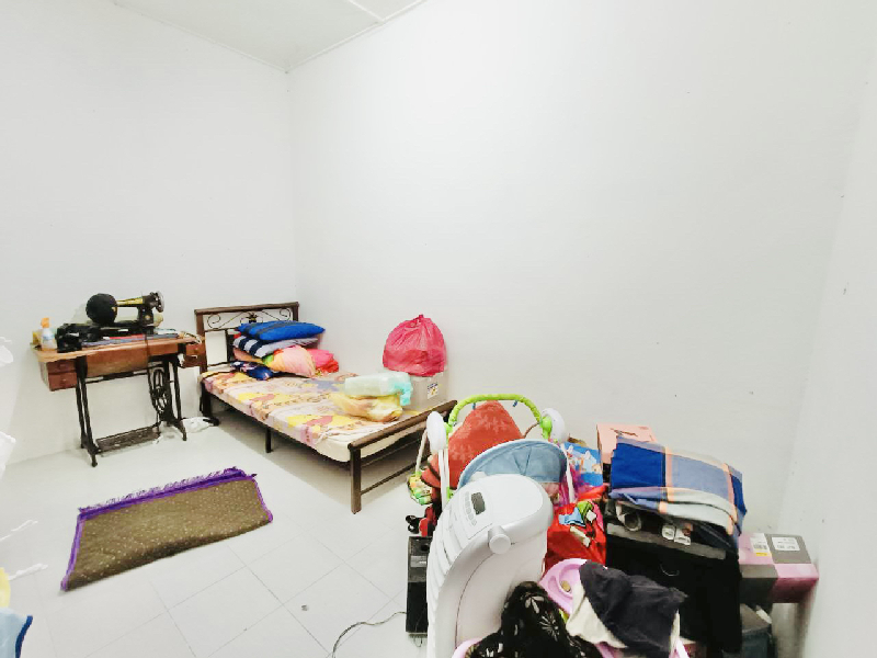 SEMI-D SETINGKAT BERJAYA PERMAI, SG.SOI, KUANTAN - photo 6