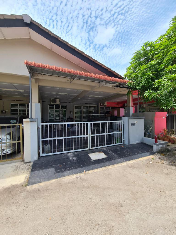 TERES SETINGKAT INDERA MAHKOTA 15, KUANTAN, PAHANG