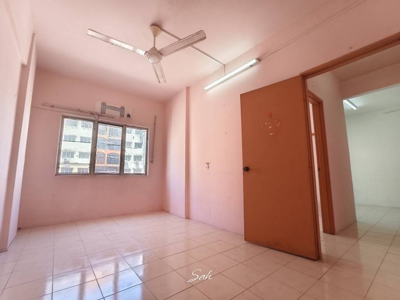 IMPIAN SENTOSA APARTMENT - photo 3