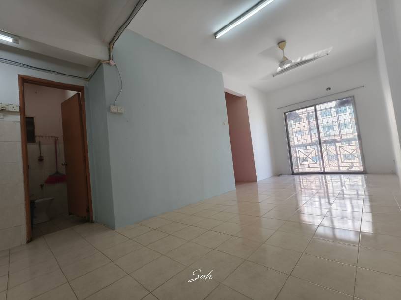 IMPIAN SENTOSA APARTMENT - photo 4
