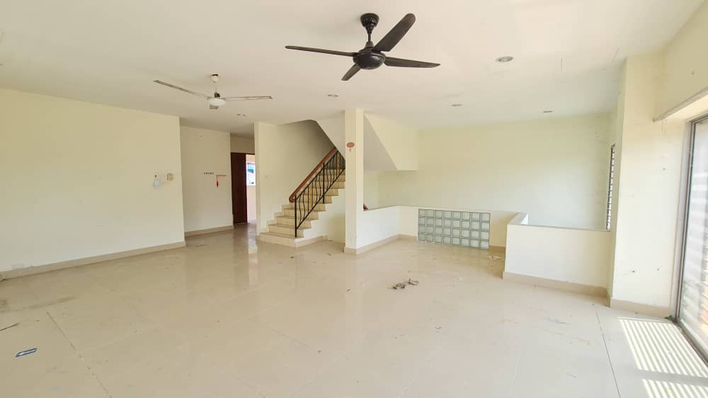 Taman Kajang Utama - photo 2