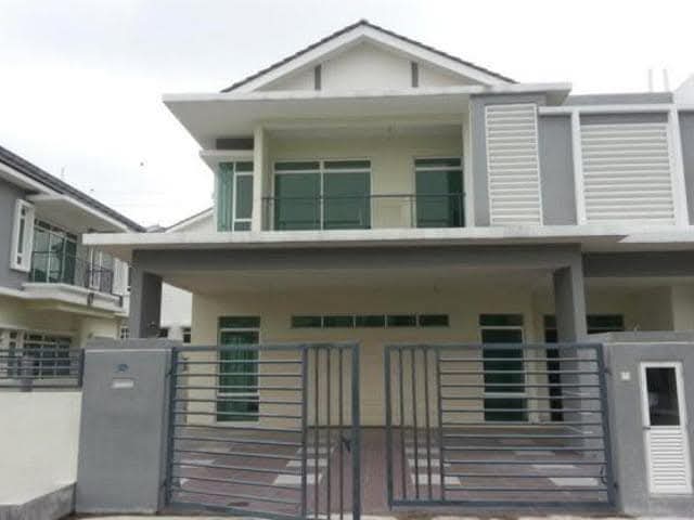 Taman Anggerik Villa - photo 2