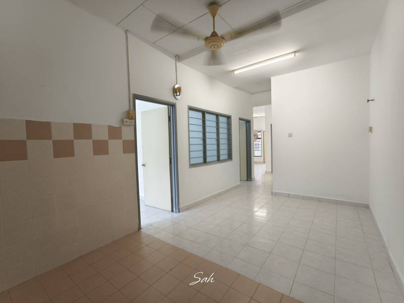Taman Pelangi Semenyih - photo 10