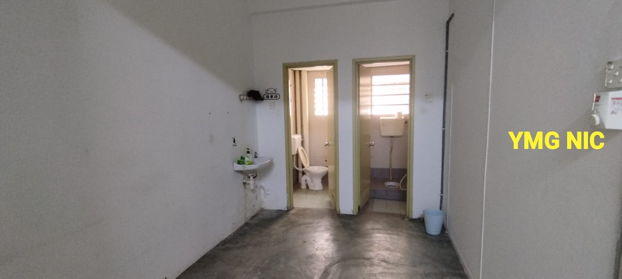 Bukit Tinggi 1st Floor Office - photo 2