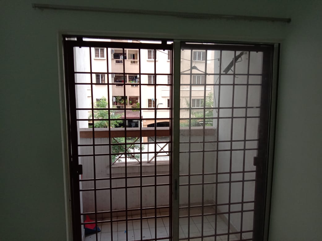 MURAH LOW FLOOR Pelangi Damansara Condo - photo 2