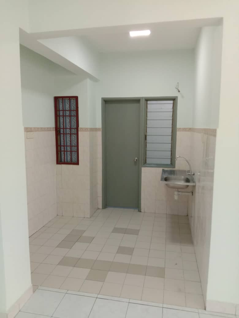 MURAH LOW FLOOR Pelangi Damansara Condo - photo 7