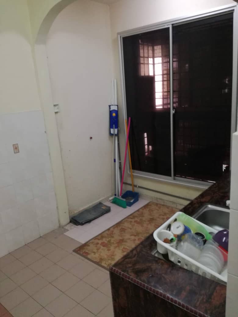 MURAH LOW DENSITY Condo in Kota Damansara - photo 2