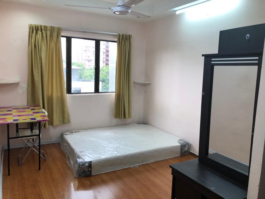 NEAR LRT GOOD INVESTMENT Bayu Tasik 2 Condo - photo 5