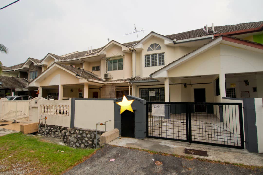 DOUBLE STOREY BANDAR KINRARA, BK4