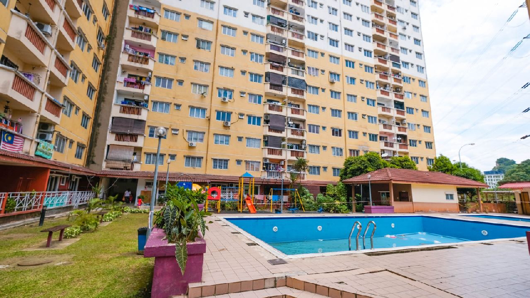 LAKSAMANA PURI CONDOMINIUM 