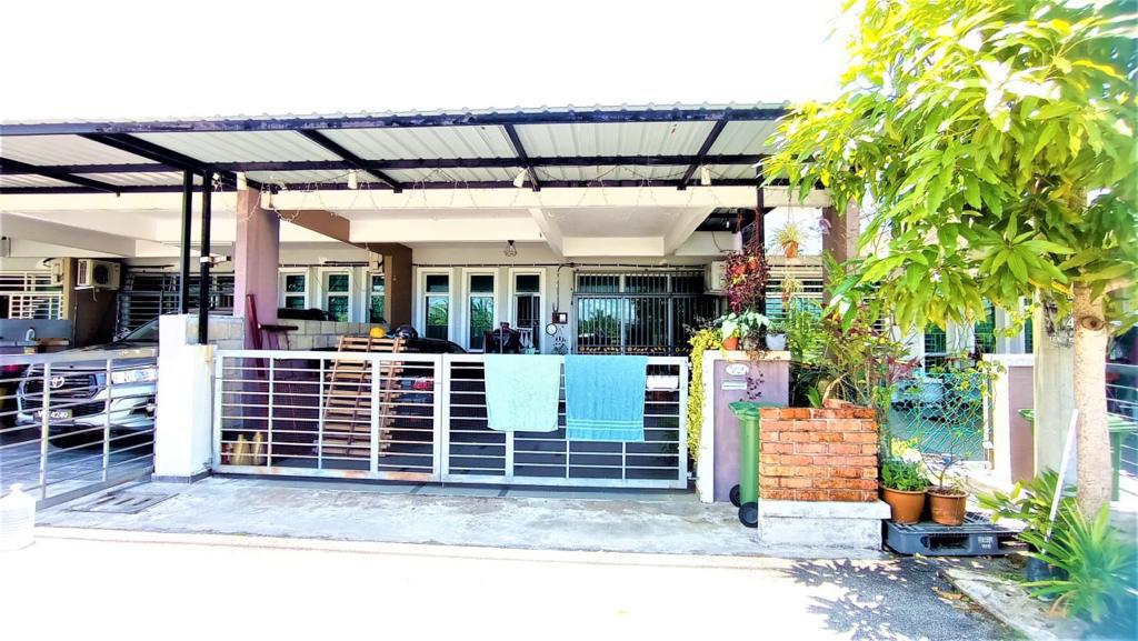 (HADAP SURAU) TERES SETINGKAT KEMPADANG INDAH KUANTAN 
