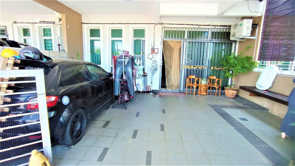(HADAP SURAU) TERES SETINGKAT KEMPADANG INDAH KUANTAN  - photo 2