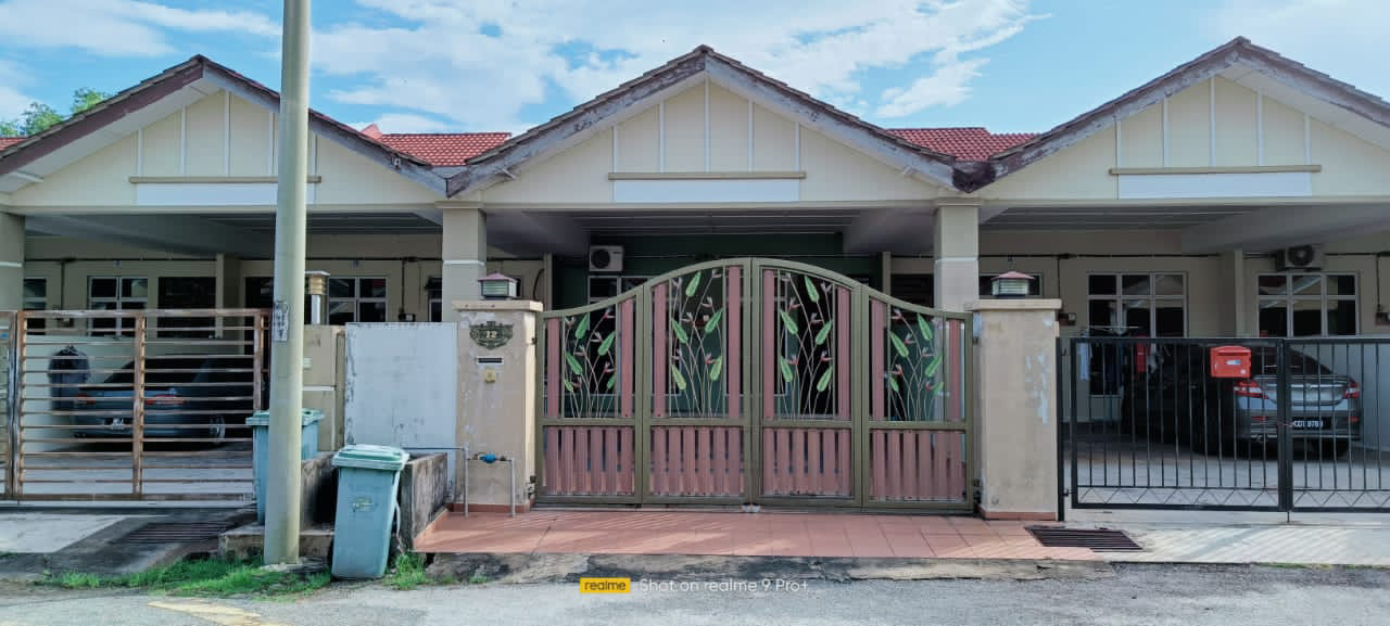 (BEBAS BANJIR) TERES SETINGKAT PERUMAHAN KAMPUNG SUNGAI DERAKA TANJUNG LUMPUR KUANTAN 