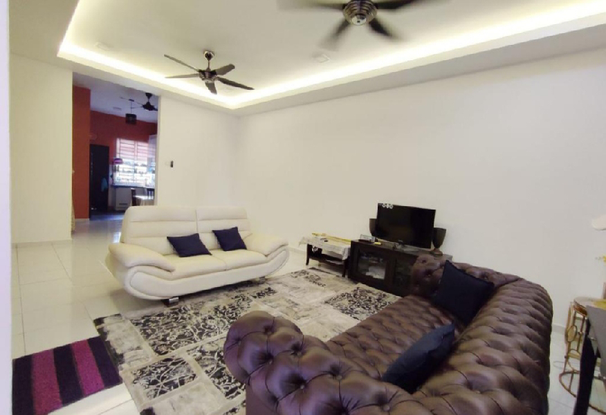 (FREE AIR-COND) DOUBLE STOREY TERRACE LAKESIDE KOTASAS KUANTAN  - photo 2